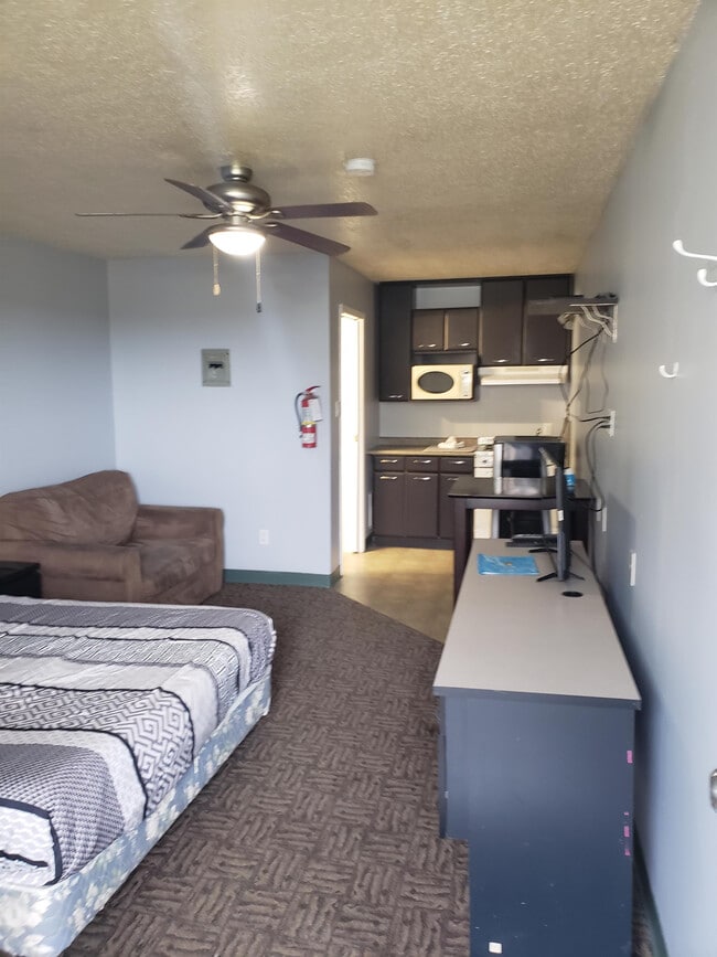 Building Photo - 10415 99 Ave Unit 208