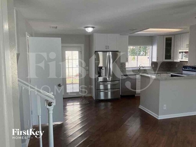 Photo - 235 N 22nd Pl