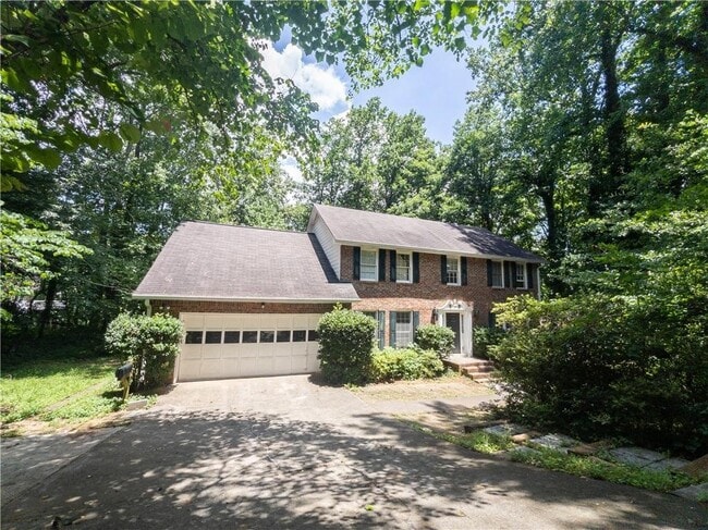 Photo - 965 Millbrook Ct