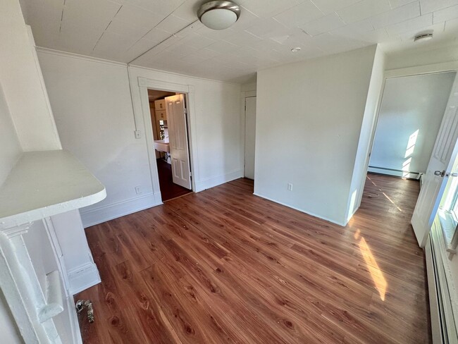 Building Photo - 26 Farrington St Unit 3 Rental