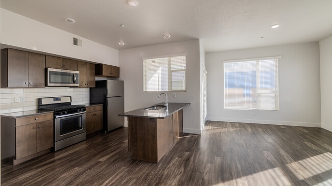 Bonneville-2 - The Bonneville Apartments