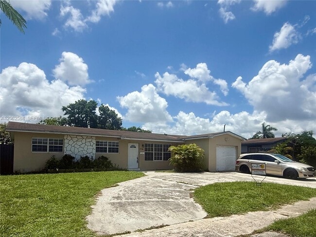 Building Photo - 7710 NW 5th St