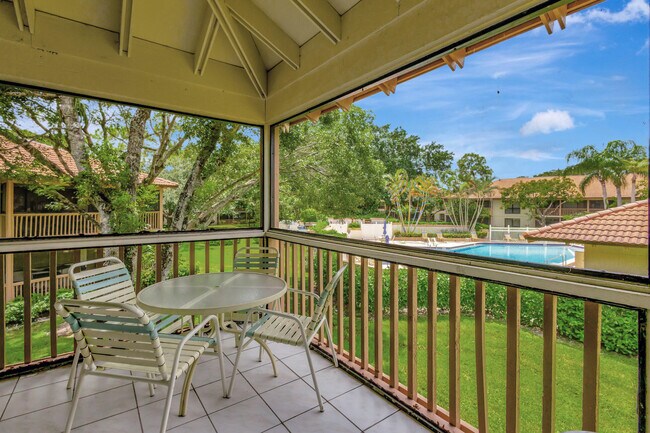 Photo - 618 Brackenwood Cove