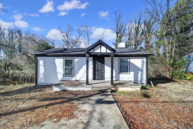 Building Photo - Lovely Home in Charlotte!