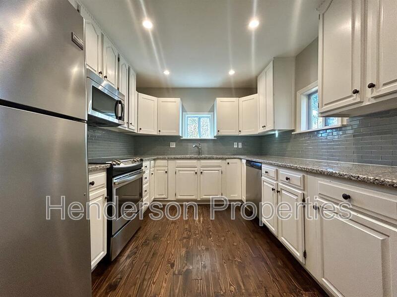 Photo - 217 Skyland Ave