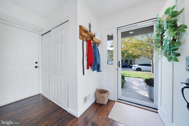 48 High Meadows Dr