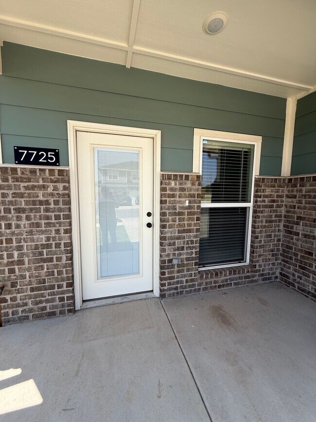 Photo - 7736 Westhall Pl