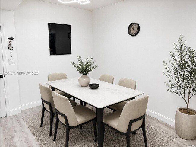 18800 NE 29th Ave Unit 405