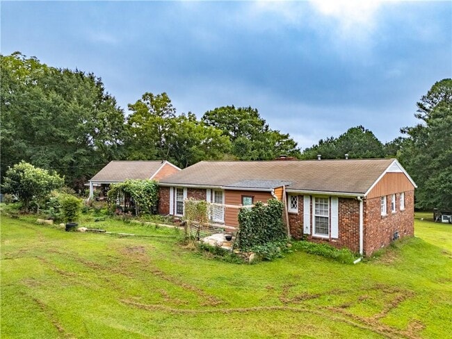 Building Photo - 6250 Feldwood Rd Rental
