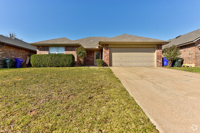 Building Photo - 1904 Pendleton Dr Rental