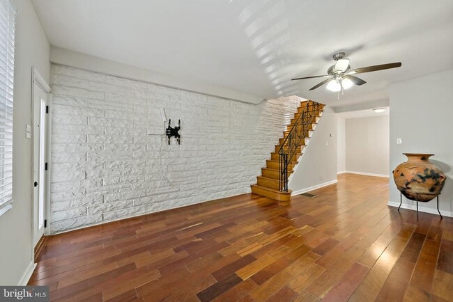 Photo - 2326 E Hazzard St Townhome