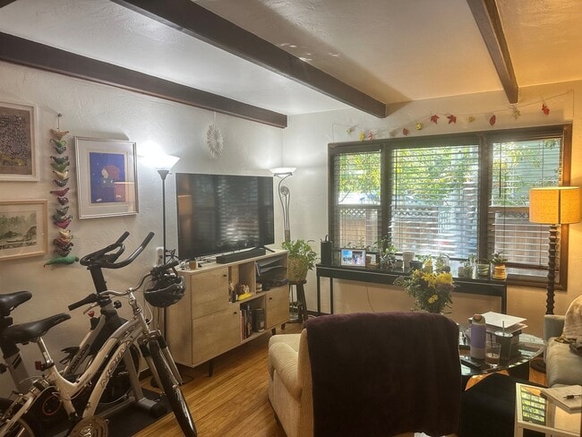 Photo - 2114 Ward St Unit Apt. #B