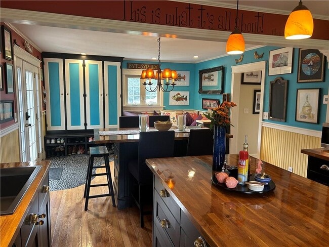 Photo - 7 Boulevard E