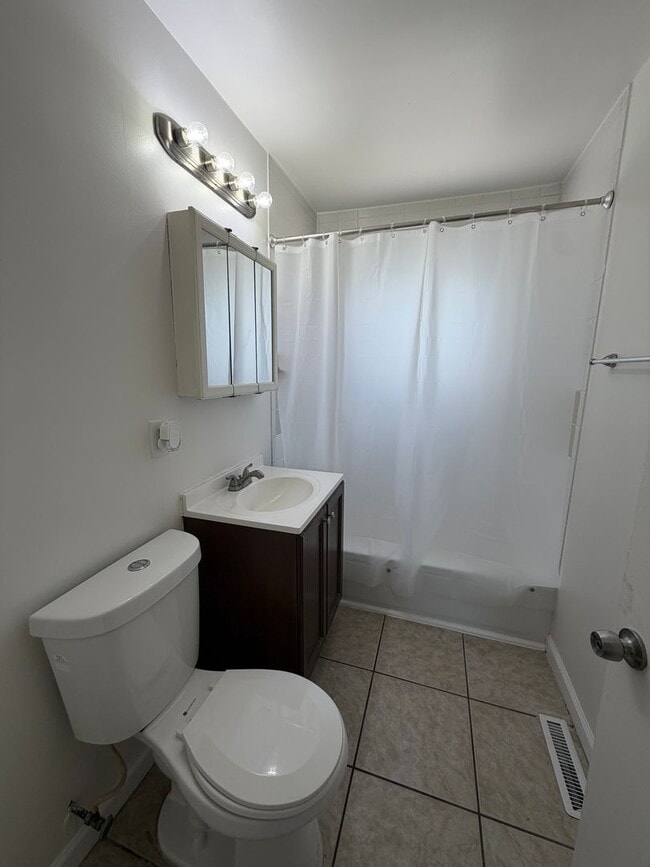 Photo - Cozy 2 bedroom Ranch in Warren