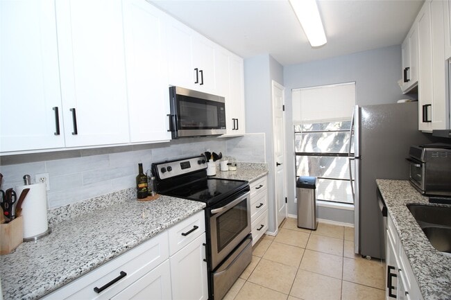 Photo - 9707 Richmond Ave. Unit 104