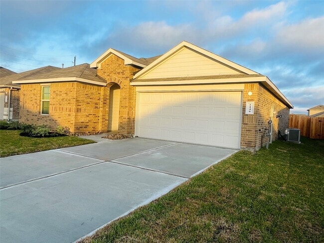 Building Photo - 5146 Bay Mdws Ln
