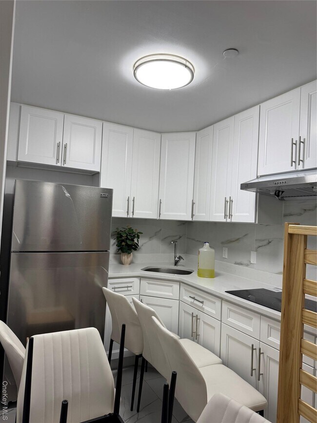 Photo - 43-18 Union St Unidad fl5