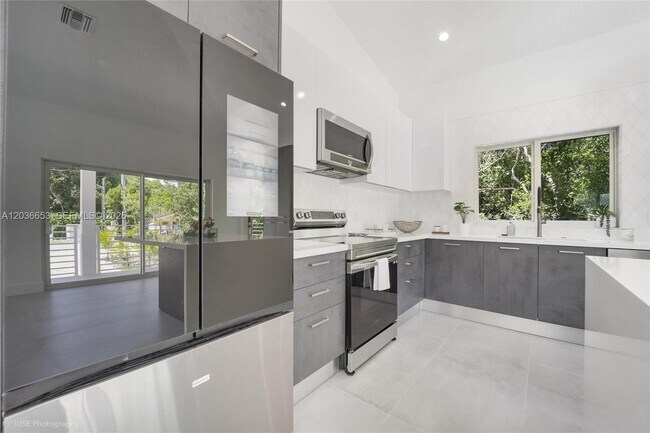 Photo - 5 Bowen Dr