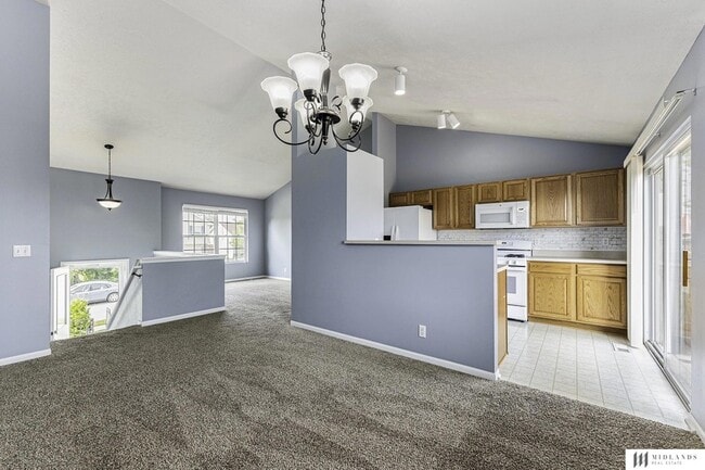 Photo - 2704 Michaela St