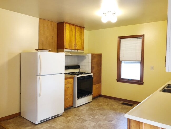 Photo - Huntington 01