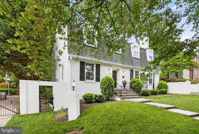 Photo - 5973 Searl Terrace