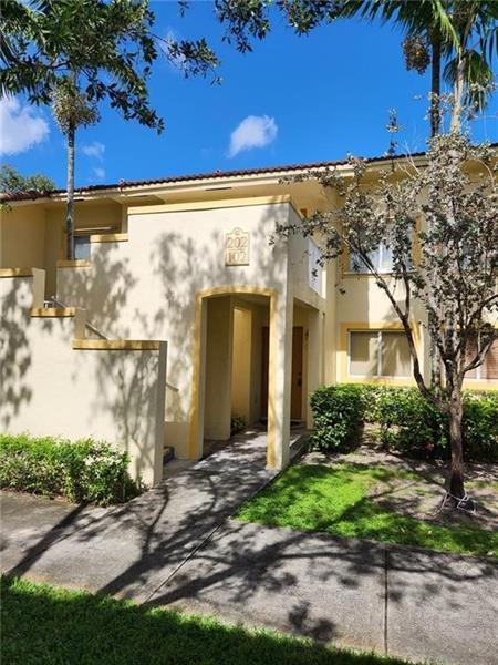 Building Photo - 4775 SW 62nd Ave Unit 102