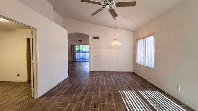 Photo - Spacious 4 bedroom 2 bath home near Sabino...