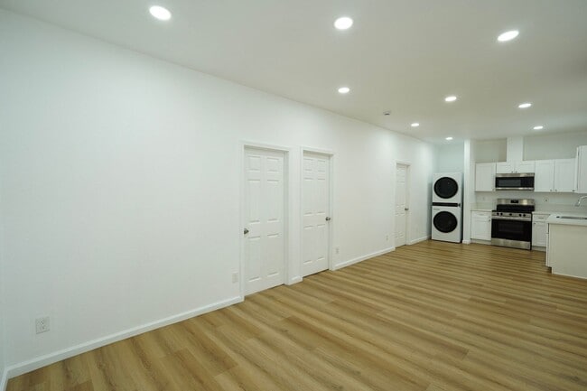 Photo - 3627 Harding St Unidad 3