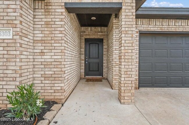 Photo - 5303 Lehigh St