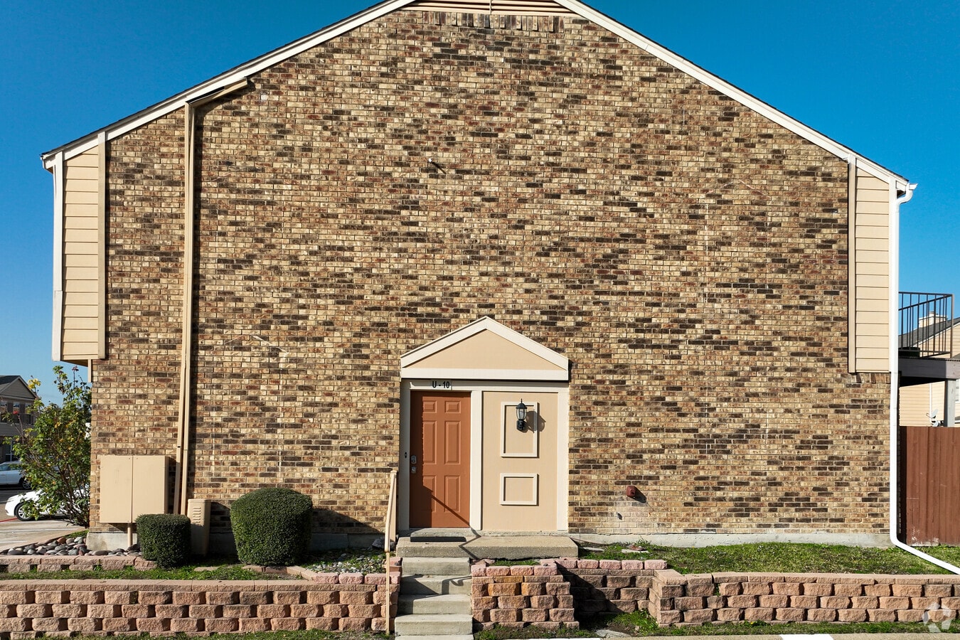 Entrance - BriarPark Village