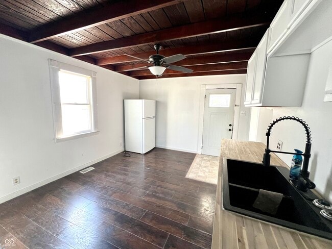 Photo - 231 E South C St