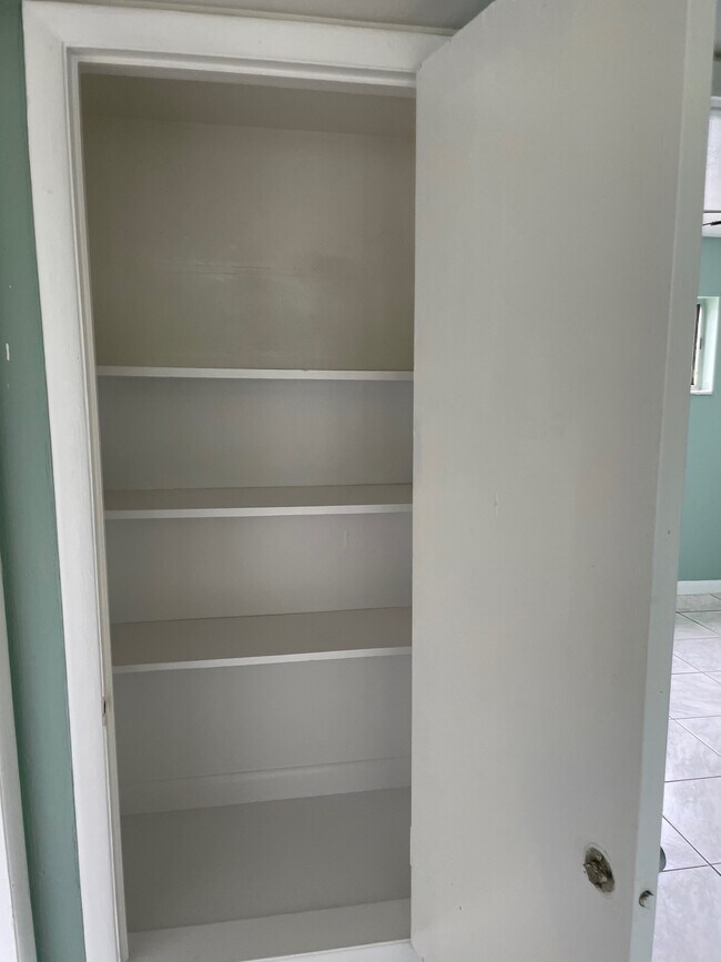 Hall Closet - 140 Minna Ln Unit 209