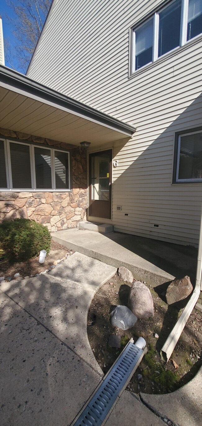 Front entrance - 1110 Timbercreek Dr Unidad 6