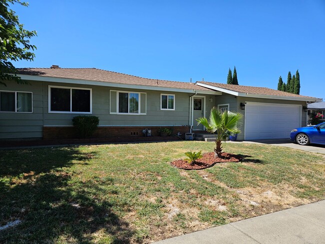 Epic REA - Great 3 BR/2 BA Ranch-style Hom... - Epic REA - Great 3 BR/2 BA Ranch-style Hom... Casa