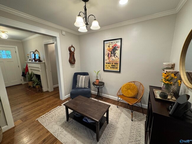 Photo - 2602 Poincianna St SW