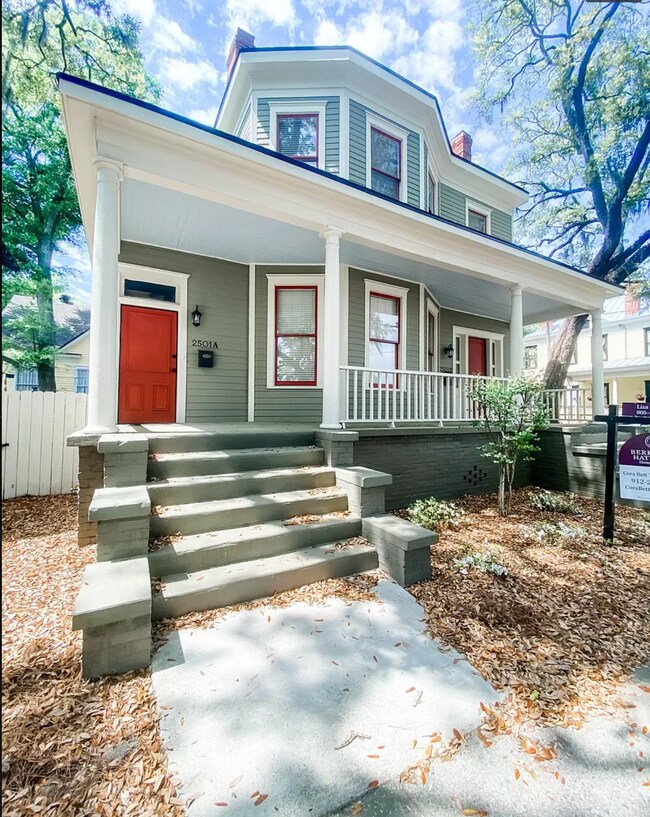 Photo - 2501 Barnard St