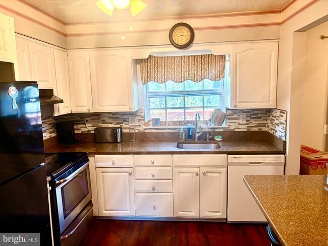 Photo - 18203 Smoke House Ct