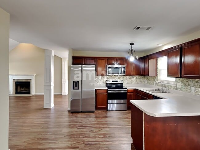 1718 Stephenson Ln