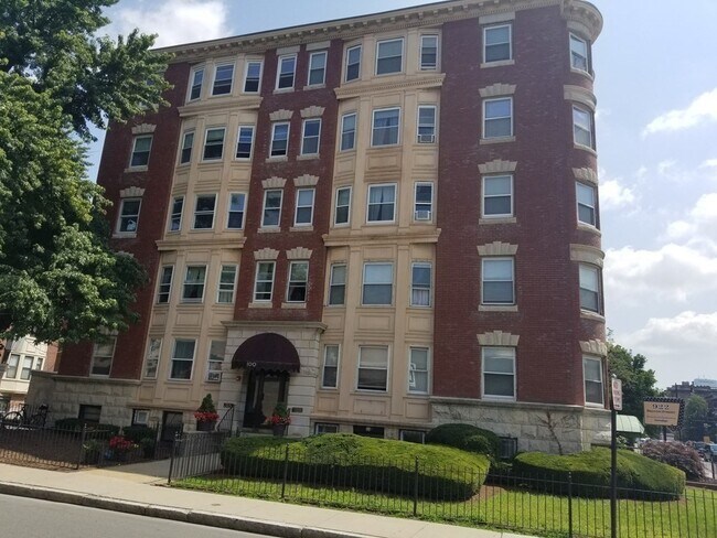 Photo - 100 St Mary's St Condo Unit 1B