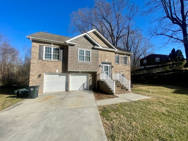 Beautiful Sandusky House (Sherman Drive) - Beautiful Sandusky House (Sherman Drive)