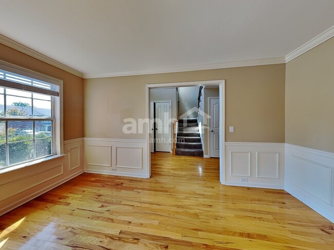 Photo - 1068 Blairfield Dr