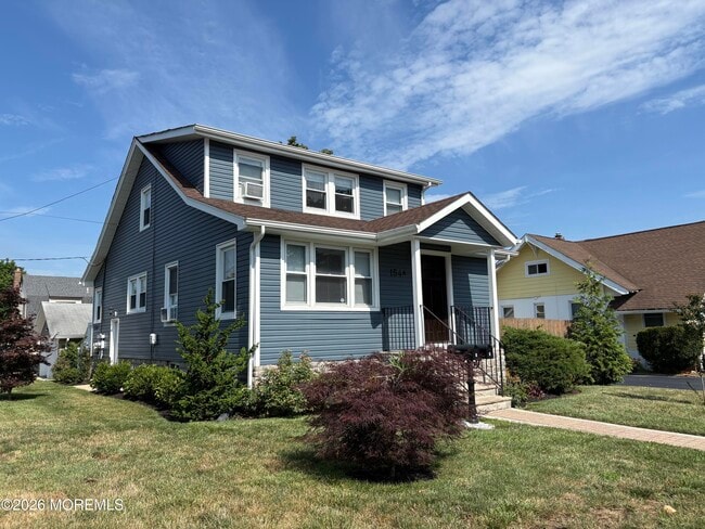 Building Photo - 154 8th St Unit A
