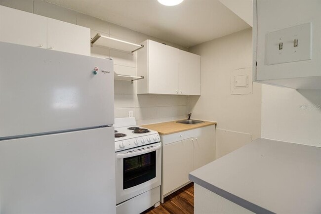 Photo - 1343 W Point Dr Unit 8