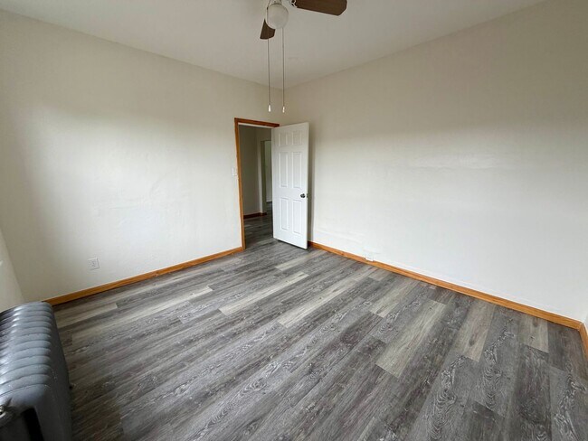 42 Warren St Unit #2