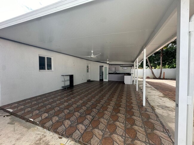 Photo - 1211 W 34th St