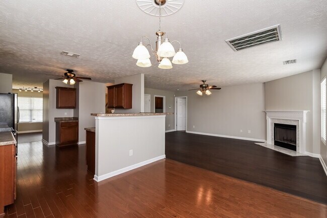 Photo - 1008 Gannett Rd