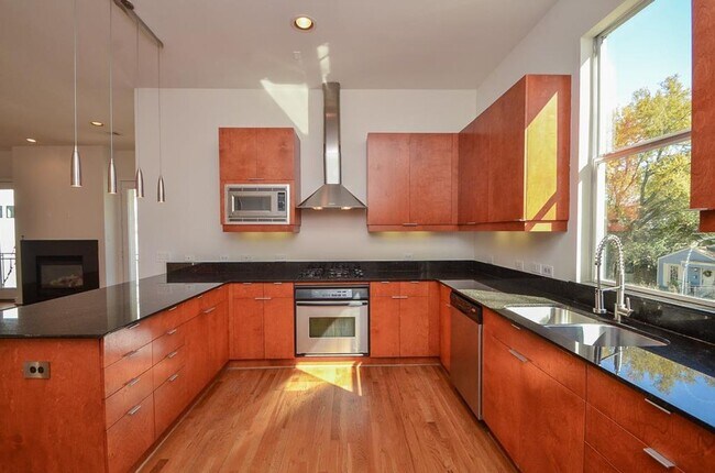 Photo - Stylish Corner Townhome Steps from Parks, Dining & Shopping
