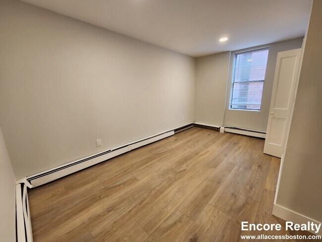 Photo - 43 Joy St Unit #2