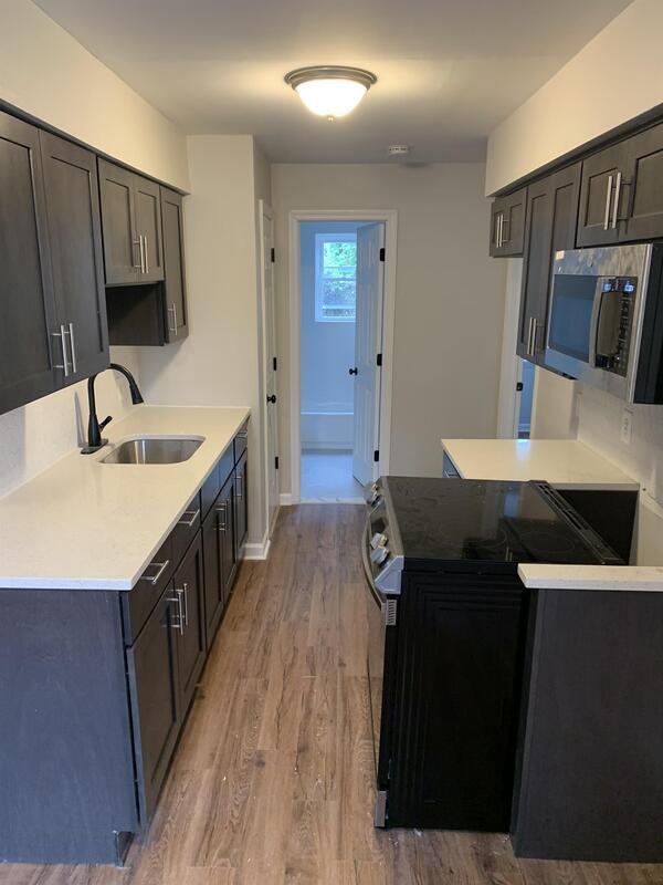 Building Photo - 417 Boulevard
