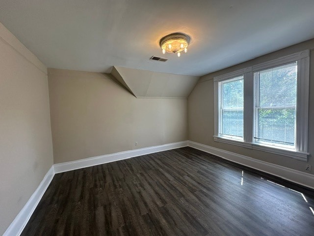 Building Photo - 1704 E Bradford Ave Unit 1704